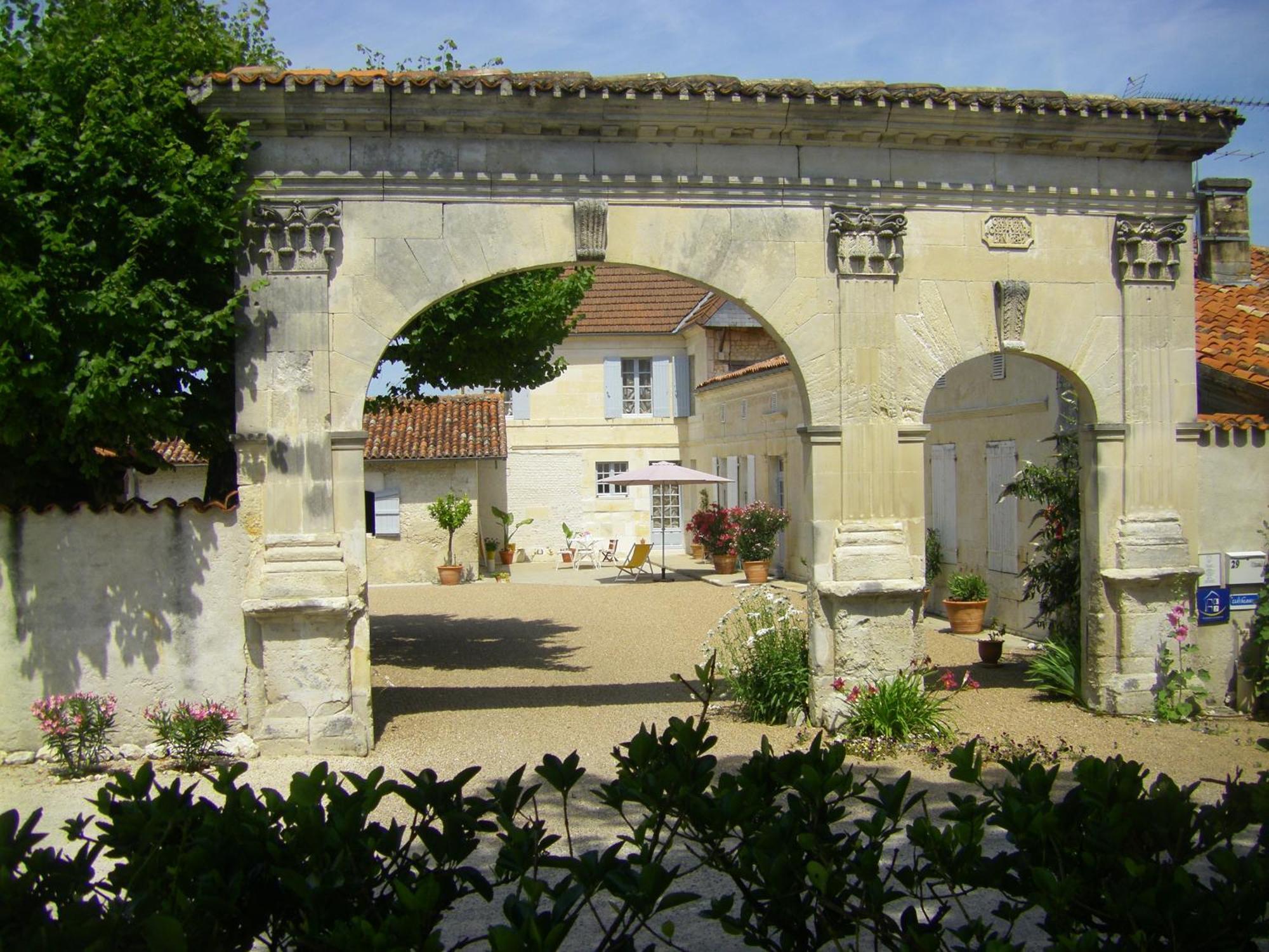 Chambre D'Hotes Clos Des Pierres Blanches Brie-sous-Archiac Exteriör bild